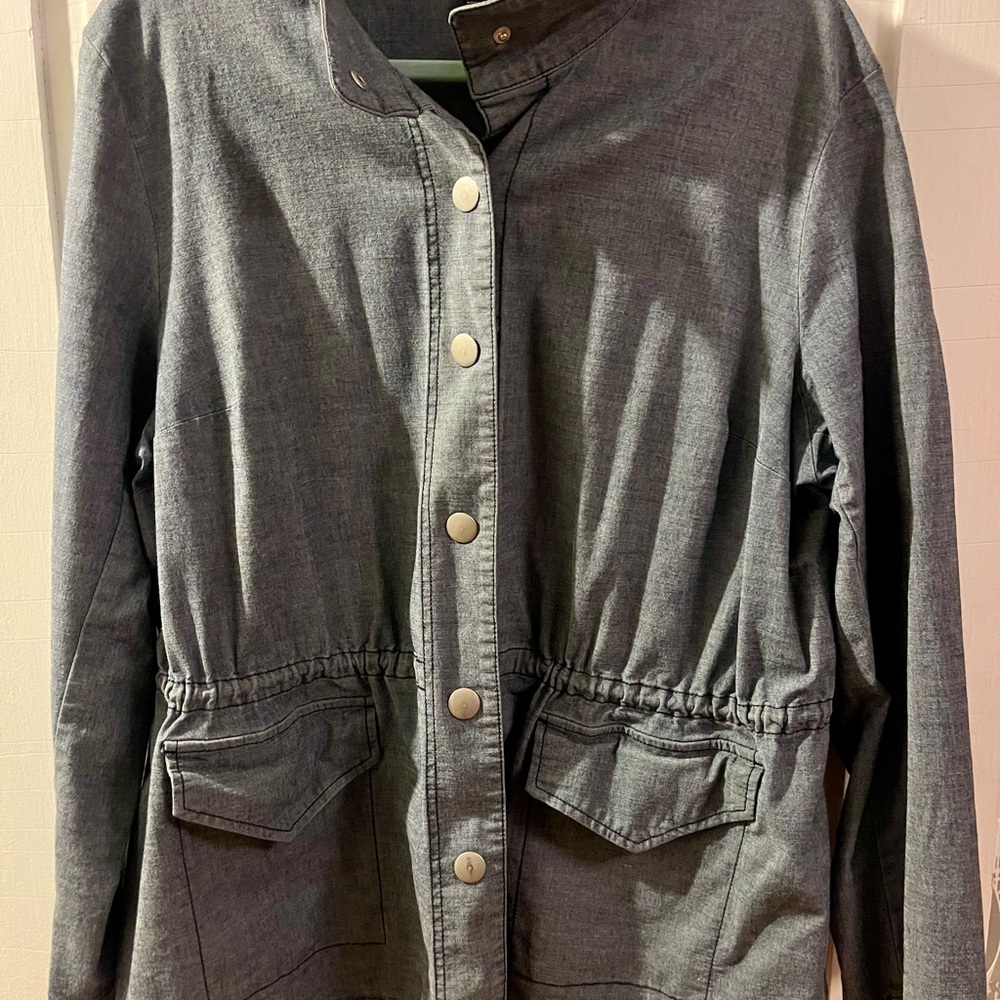 Lane Bryant Cinched Waist Chambray Utility Jacket, Size 16